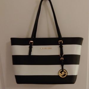 Michael Kors tote